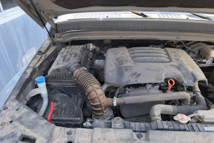 Used Tank 300 2021 City Edition 2.0T—Truly Stylish Engine Bay Right