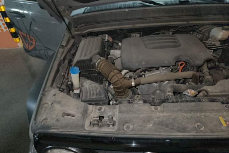Used Tank 300 2021 Off-Road Edition 2.0T Challenger Engine Bay Right