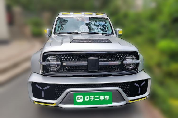 Used Tank 300  Front