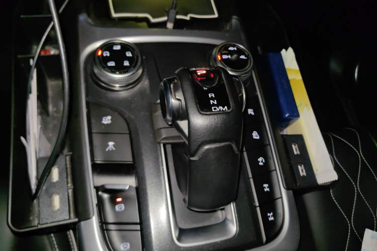 Used Tank 300 2021 Off-Road Edition 2.0T Challenger Gear Lever