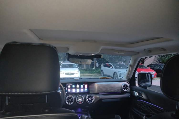 Used Tank 300 2021 Off-Road Edition 2.0T Challenger Headliner
