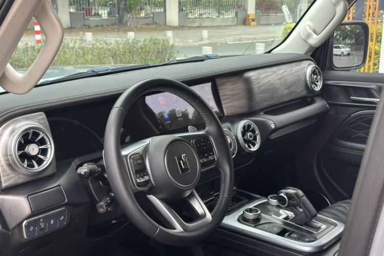Used Tank 300 2021 Off-Road Edition 2.0T Challenger Interior 6