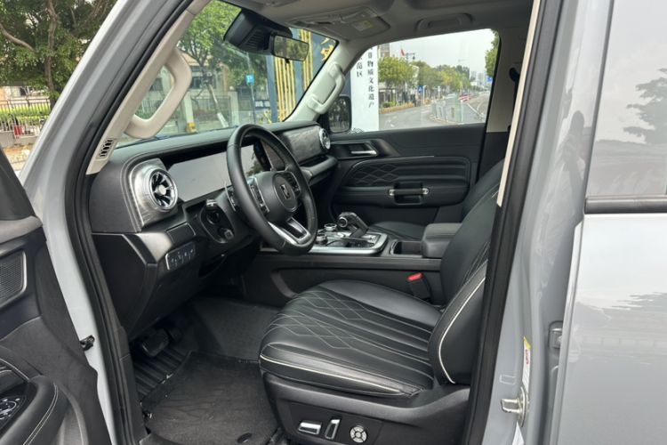Used Tank 300 2021 Off-Road Edition 2.0T Challenger Interior 7