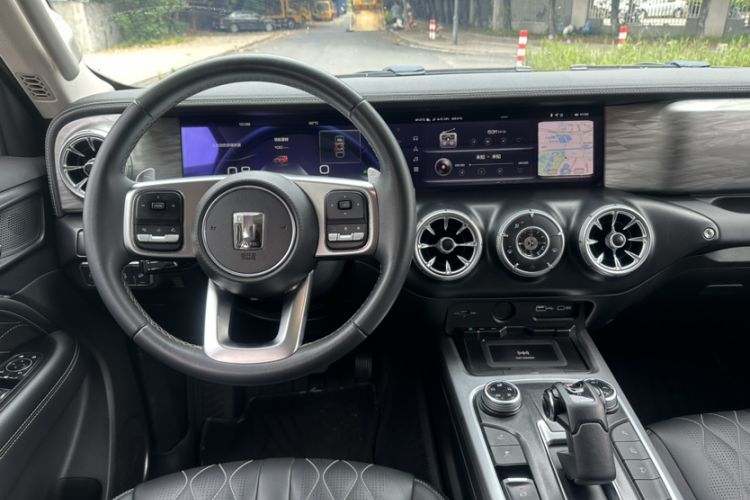 Used Tank 300 2021 Off-Road Edition 2.0T Challenger Interior 8