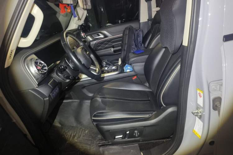 Used Tank 300 2021 Off-Road Edition 2.0T Conqueror Left Front Seat