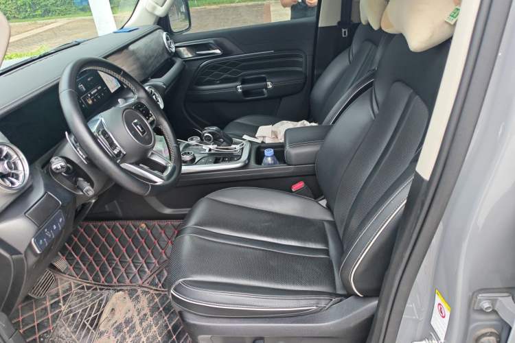 Used Tank 300 2021 Off-Road Edition 2.0T Conqueror Left Front Seat