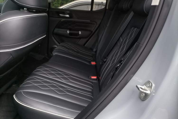 Used Tank 300 2021 Off-Road Edition 2.0T Challenger Left Rear Seat
