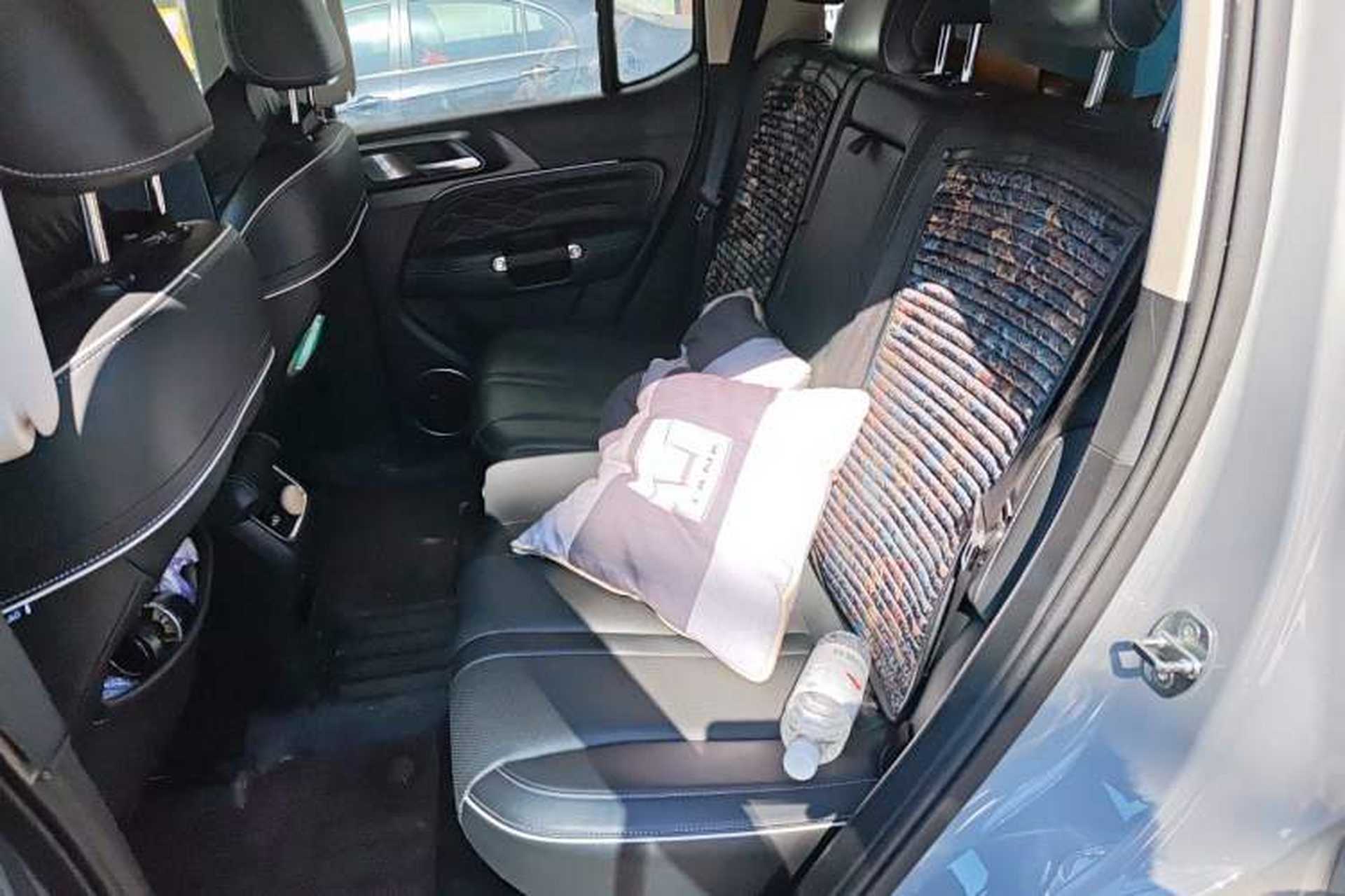 Used Tank 300 2021 City Edition 2.0T—Truly Stylish Left Rear Seat