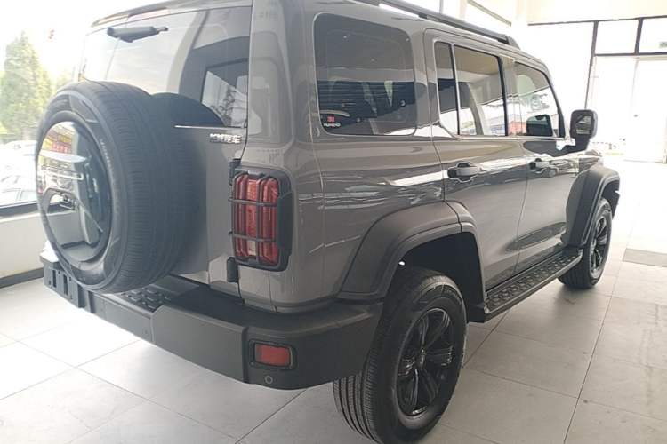 Used Tank 300 2021 Off-Road Edition 2.0T Conqueror Rear Right 45 Deg
