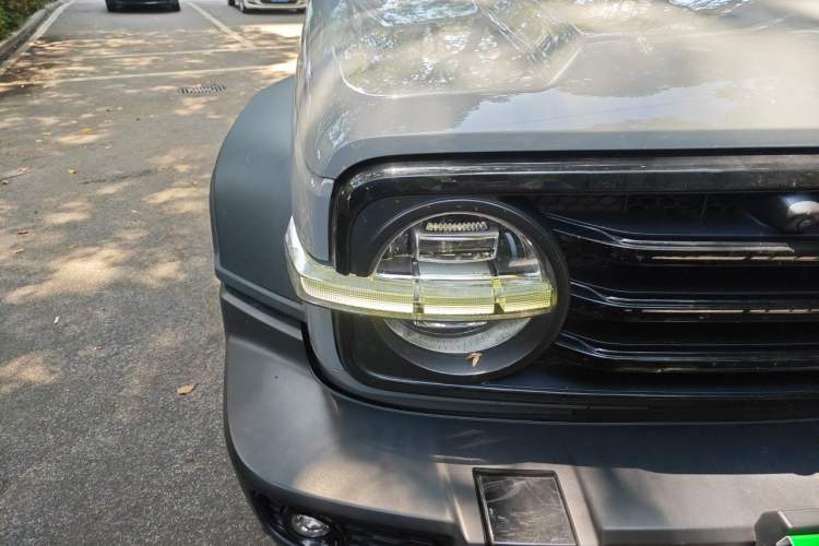 Used Tank 300 2021 Off-Road Edition 2.0T Challenger Right Front Headlight