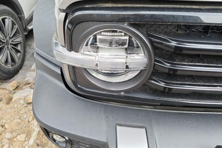 Used Tank 300 2021 Off-Road Edition 2.0T Challenger Right Front Headlight
