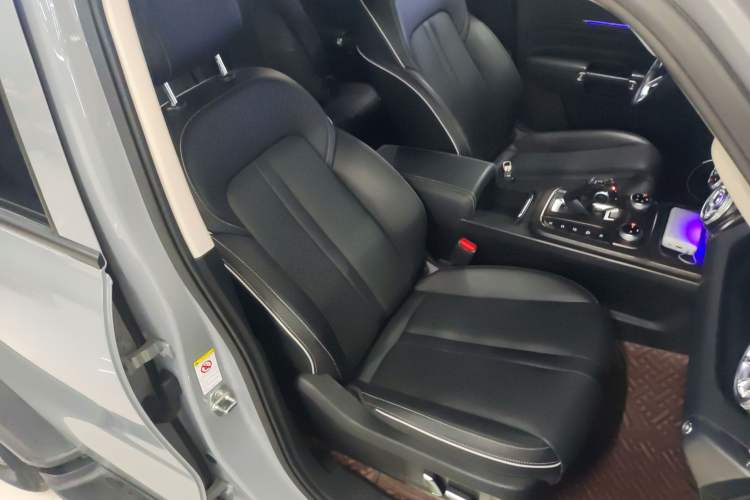 Used Tank 300 2021 Off-Road Edition 2.0T Conqueror Right Front Seat