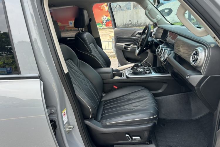 Used Tank 300 2021 Off-Road Edition 2.0T Challenger Right Front Seat