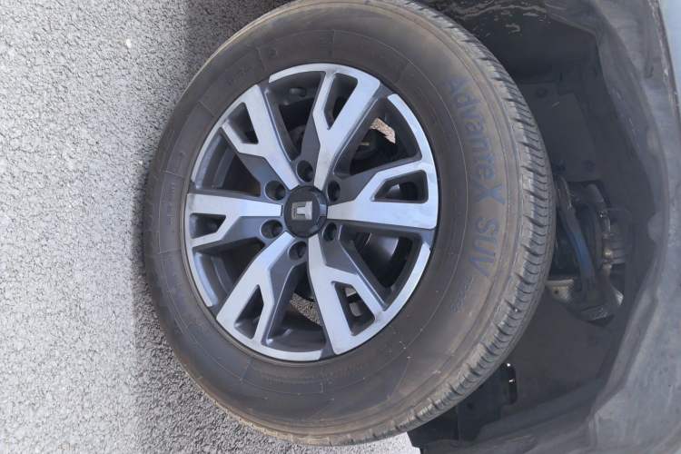 Used Tank 300 2021 City Edition 2.0T—Truly Stylish Right Front Wheel Hub