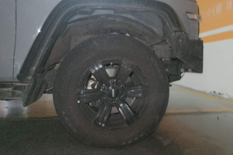 Used Tank 300 2021 Off-Road Edition 2.0T Challenger Right Front Wheel Hub