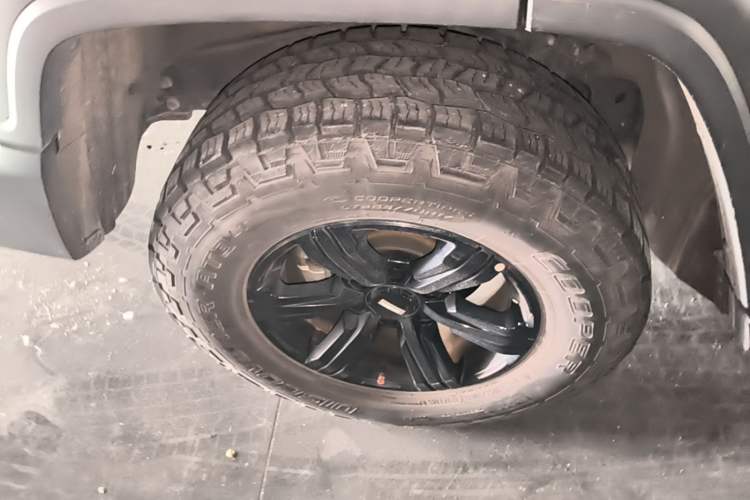 Used Tank 300 2021 Off-Road Edition 2.0T Conqueror Right Rear Wheel Hub