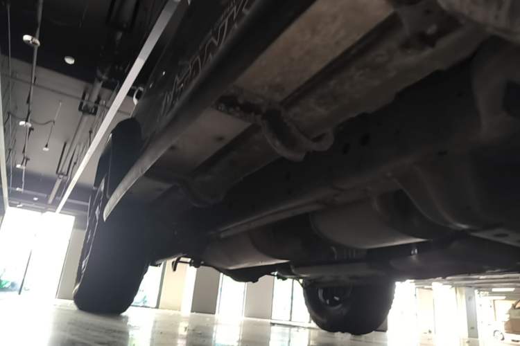 Used Tank 300 2021 Off-Road Edition 2.0T Conqueror Right Side Sill