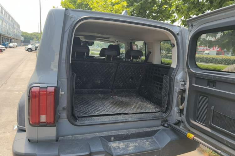 Used Tank 300 2021 Off-Road Edition 2.0T Conqueror Trunk