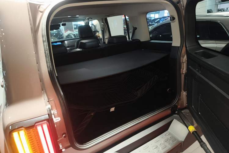 Used Tank 300 2021 City Edition 2.0T—Truly Stylish Trunk