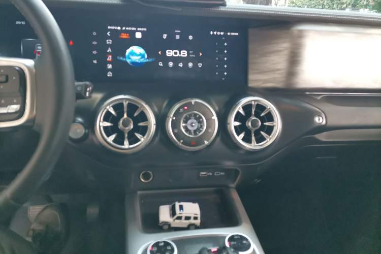 Used Tank 300 2021 Off-Road Edition 2.0T Conqueror Audio And AC Panel