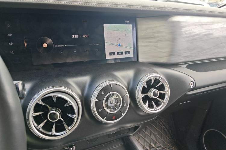 Used Tank 300 2021 Off-Road Edition 2.0T Challenger Audio And AC Panel