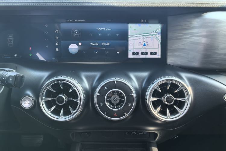 Used Tank 300 2021 City Edition 2.0T—Truly Stylish Audio And AC Panel