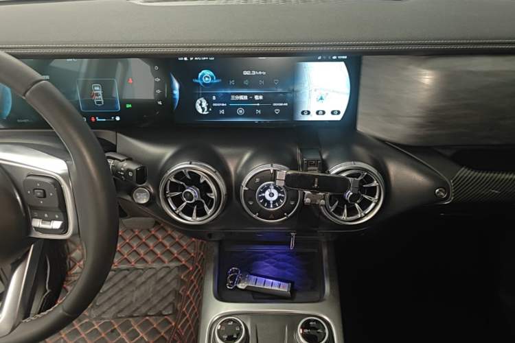 Used Tank 300 2021 Off-Road Edition 2.0T Conqueror Audio And AC Panel