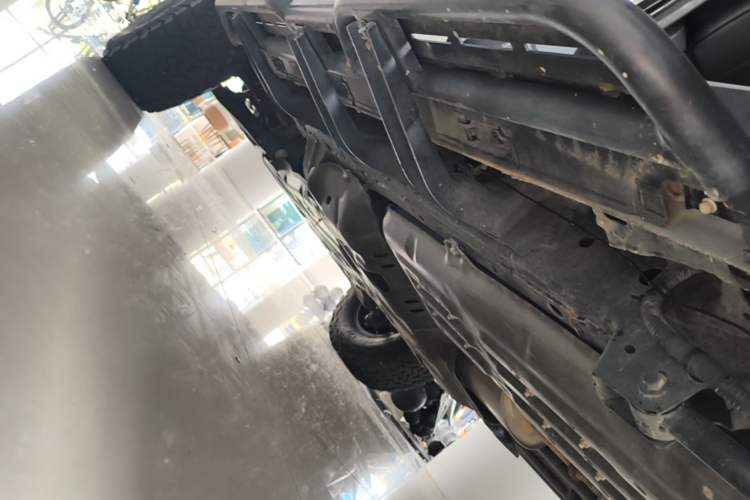 Used Tank 300 2021 2.0T Wind & Forest Iron Rider Left Side Sill