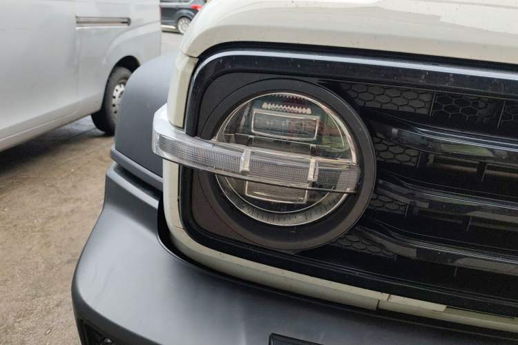 Used Tank 300 2021 Off-Road Edition 2.0T Conqueror Right Front Headlight