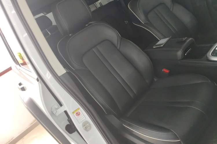 Used Tank 300 2021 Off-Road Edition 2.0T Conqueror Right Front Seat