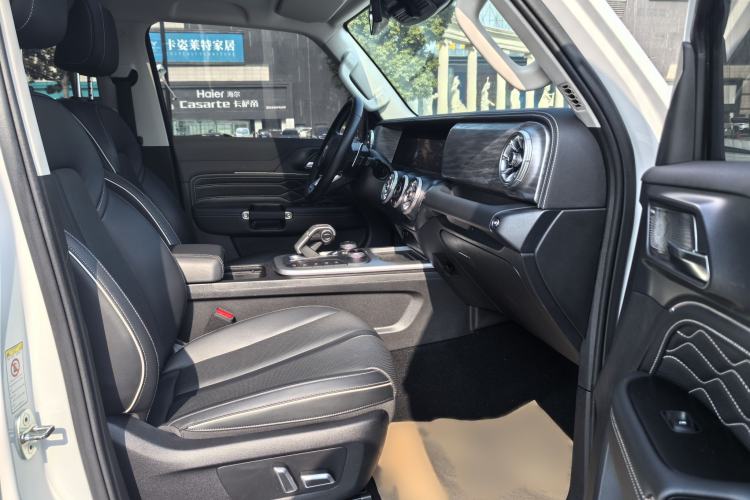 Used Tank 300 2021 City Edition 2.0T—Truly Stylish Right Front Seat