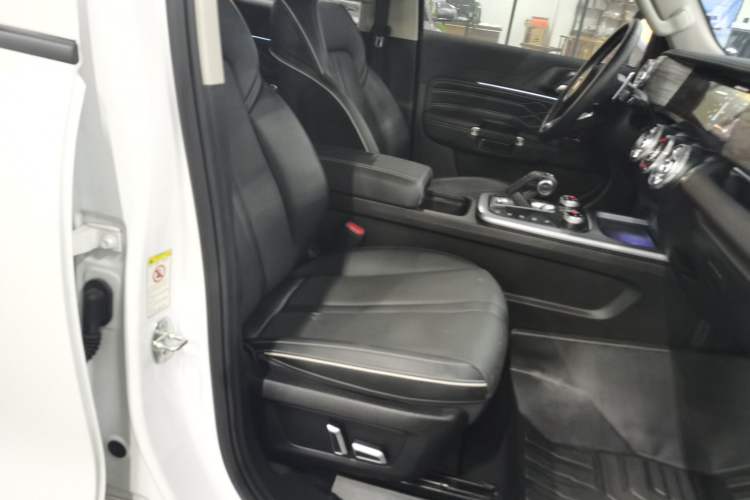 Used Tank 300 2021 Off-Road Edition 2.0T Conqueror Right Front Seat