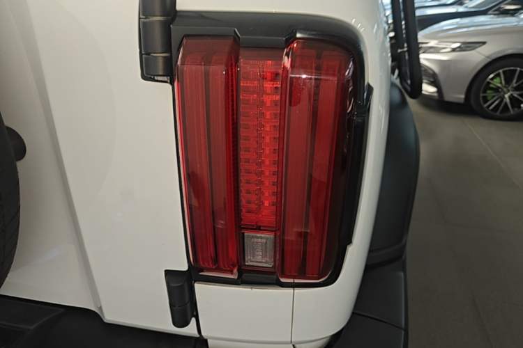 Used Tank 300 2021 Off-Road Edition 2.0T Conqueror Right Rear Taillight