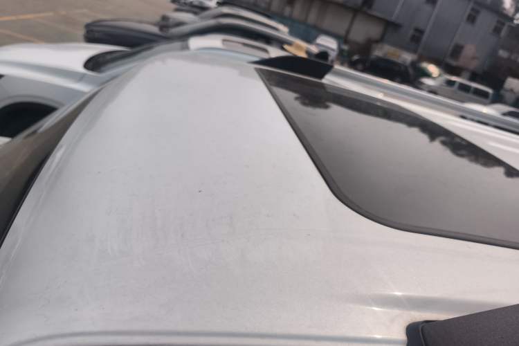Used Tank 300 2021 City Edition 2.0T—Truly Stylish Roof