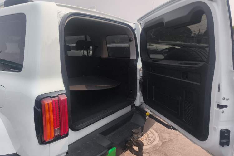 Used Tank 300 2021 City Edition 2.0T—Truly Stylish Trunk