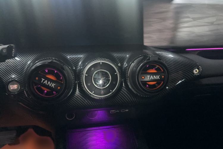 Used Tank 300 2021 Off-Road Edition 2.0T Challenger Audio And AC Panel