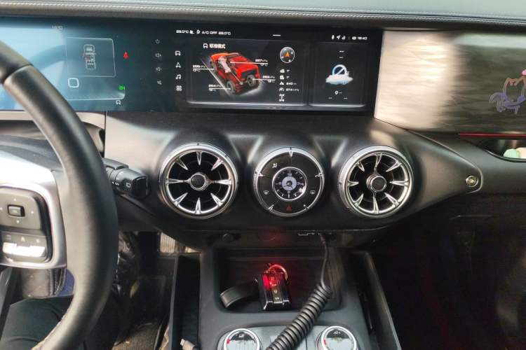 Used Tank 300 2021 Off-Road Edition 2.0T Conqueror Audio And AC Panel