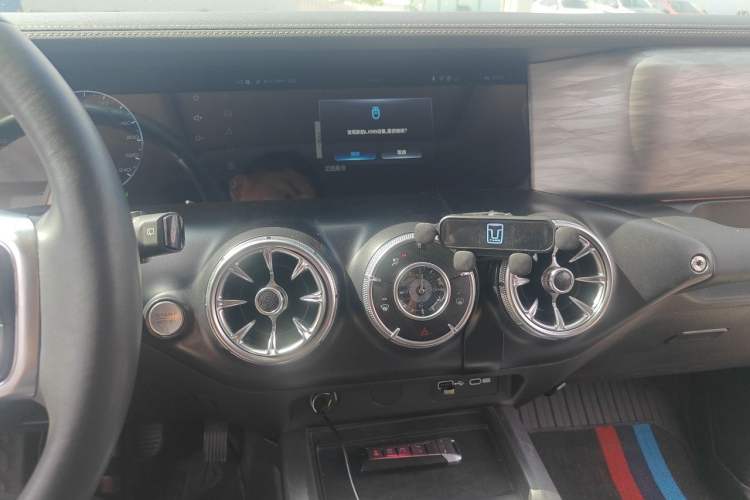 Used Tank 300 2021 Off-Road Edition 2.0T Conqueror Audio And AC Panel