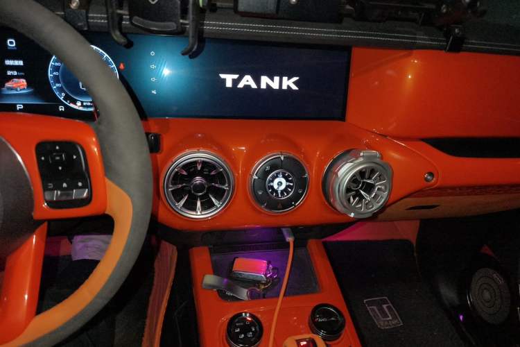 Used Tank 300 2021 City Edition 2.0T—Truly Stylish Audio And AC Panel