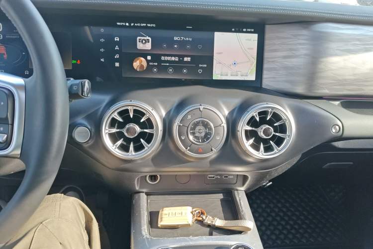 Used Tank 300 2021 Off-Road Edition 2.0T Conqueror Audio And AC Panel