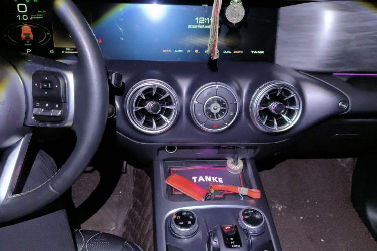 Used Tank 300 2021 Off-Road Edition 2.0T Challenger Audio And AC Panel
