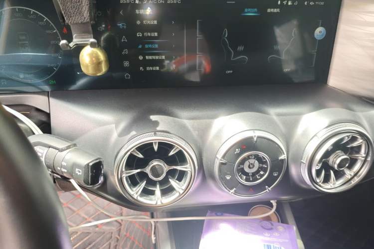 Used Tank 300 2021 Off-Road Edition 2.0T Conqueror Audio And AC Panel