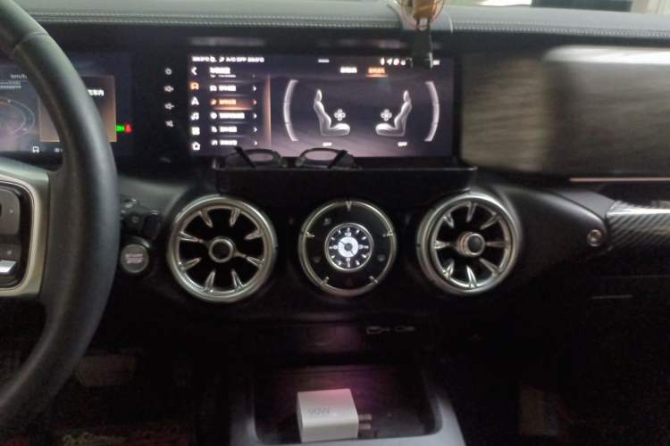 Used Tank 300 2021 Off-Road Edition 2.0T Conqueror Audio And AC Panel