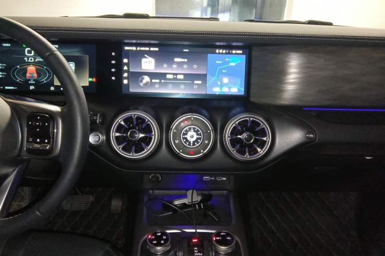 Used Tank 300 2021 Off-Road Edition 2.0T Conqueror Audio And AC Panel
