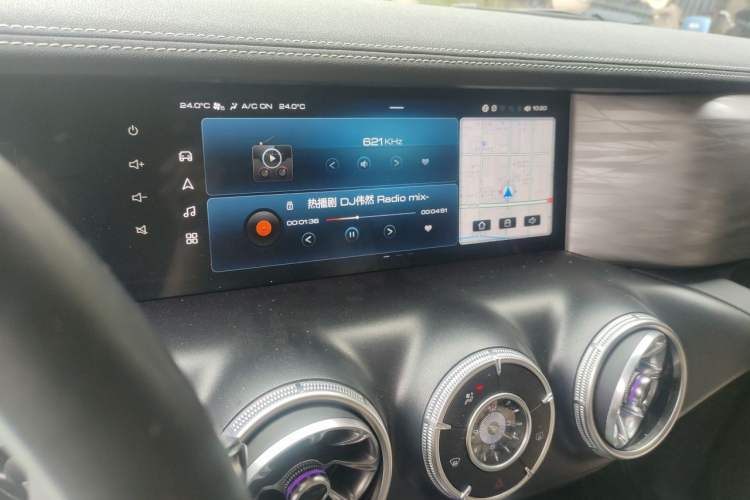 Used Tank 300 2021 City Edition 2.0T—Truly Stylish Audio And AC Panel