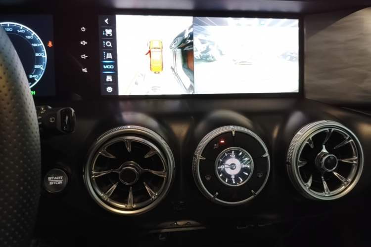 Used Tank 300 2021 Off-Road Edition 2.0T Conqueror Audio And AC Panel