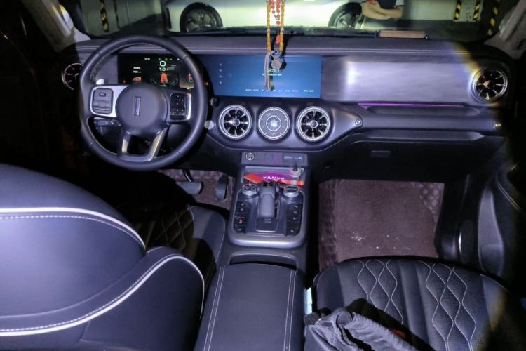 Used Tank 300 2021 Off-Road Edition 2.0T Challenger Center Console