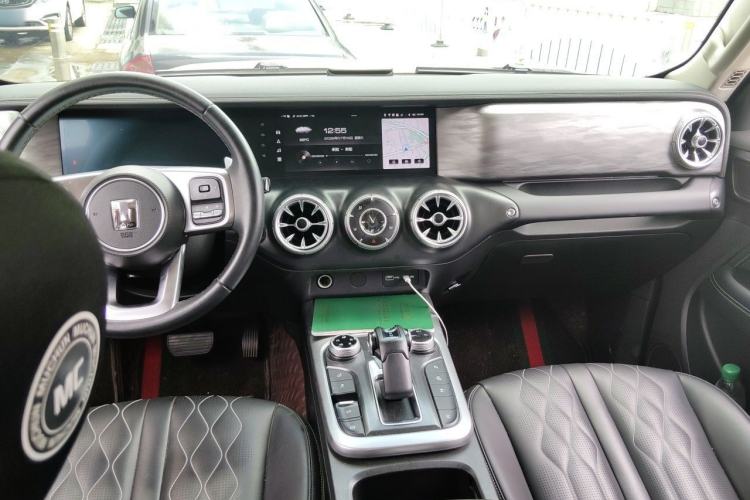 Used Tank 300 2021 Off-Road Edition 2.0T Challenger Center Console