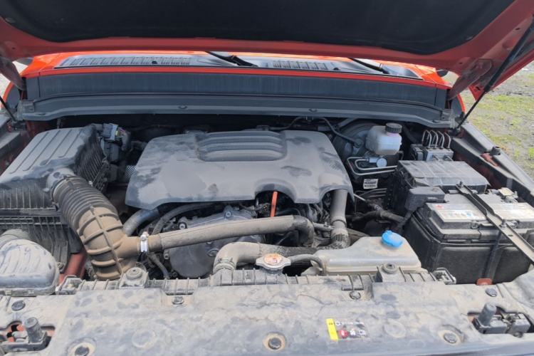 Used Tank 300 2021 Off-Road Edition 2.0T Challenger Engine Bay
