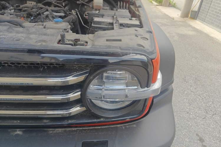Used Tank 300 2021 Off-Road Edition 2.0T Conqueror Engine Bay Left